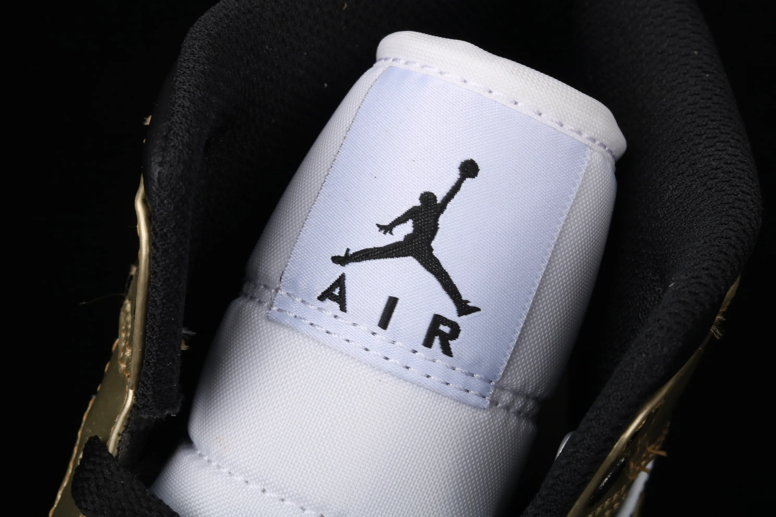 All categories Air Jordan Jordan series basketball shoes Air Jordan 1 Mid G version pure original Air Jordan 1 Mid AJ1 Joe 1 liquid gold DC1419-700